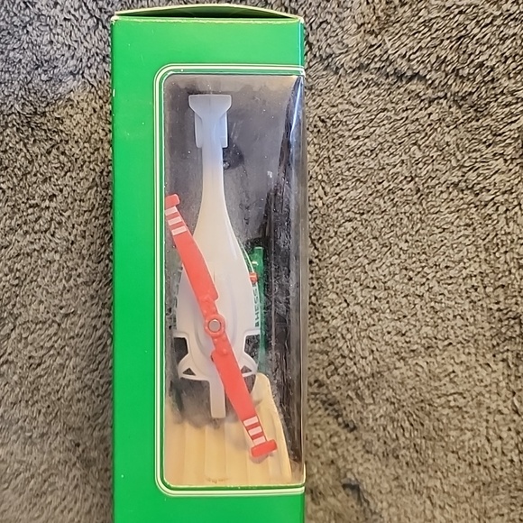 2005 Mini Helicopter - Picture 2 of 2